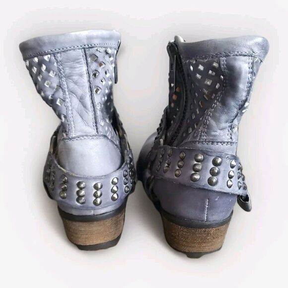 Very Volatile Wester Boots Women's Size 10 Gray Distressed Leather Stud Harness - Picture 6 of 12